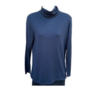 RENDEZ VOUS navy turtleneck, Small, NWT